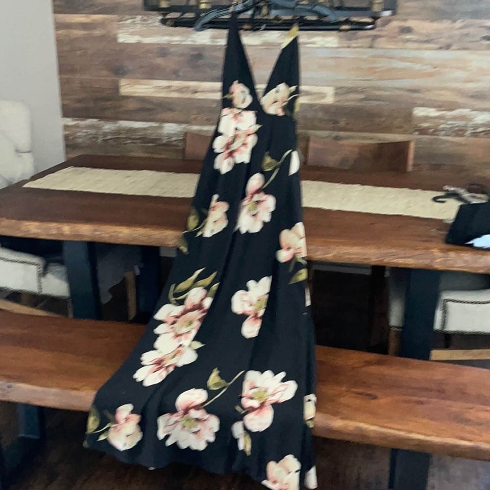 NWOT beautiful dress ✨sale✨